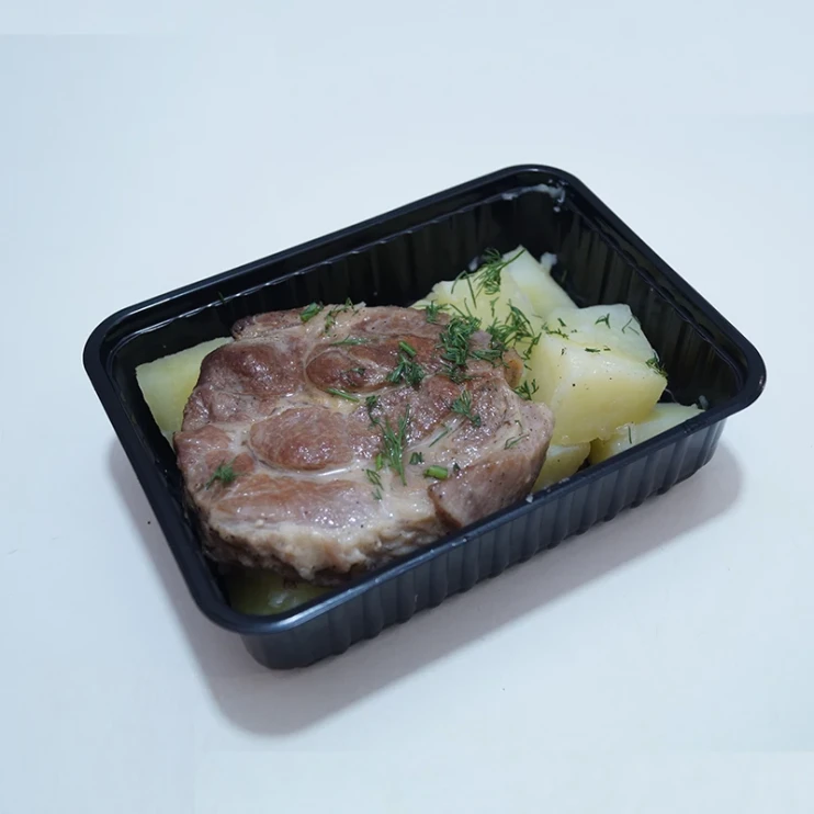 Свиная шея жареная с отварным картофелем, для поминального ужина